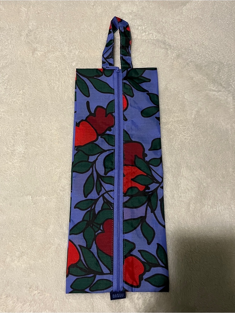 Baggu Medium 3D Zip Pouch in Apple Tree EUC